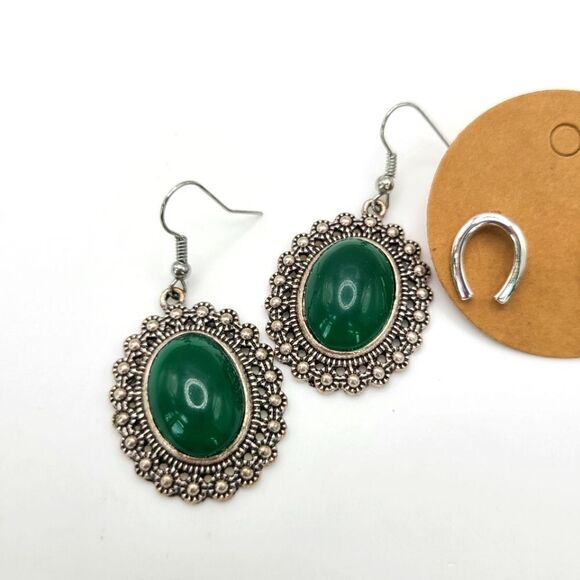 3 pairs of earrings,  pierced - Picture 3 of 6